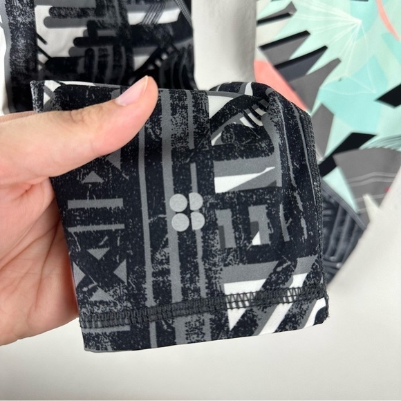 Sweaty Betty Blue Black Splits 7/8 Run Athletic Athleisure Leggings Size XXS - Picture 4 of 5